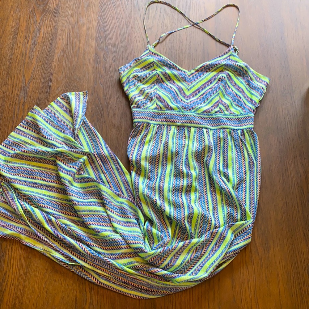 Alya Funky Maxi Dress. Size L. Crisscross back.